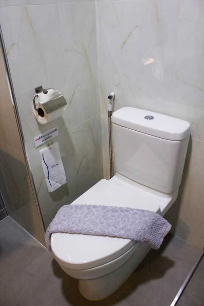 Trimm Hotel Chanthaburi Exterior photo