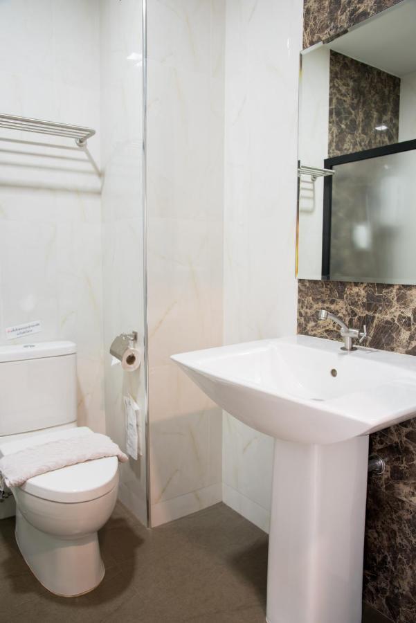 Trimm Hotel Chanthaburi Exterior photo