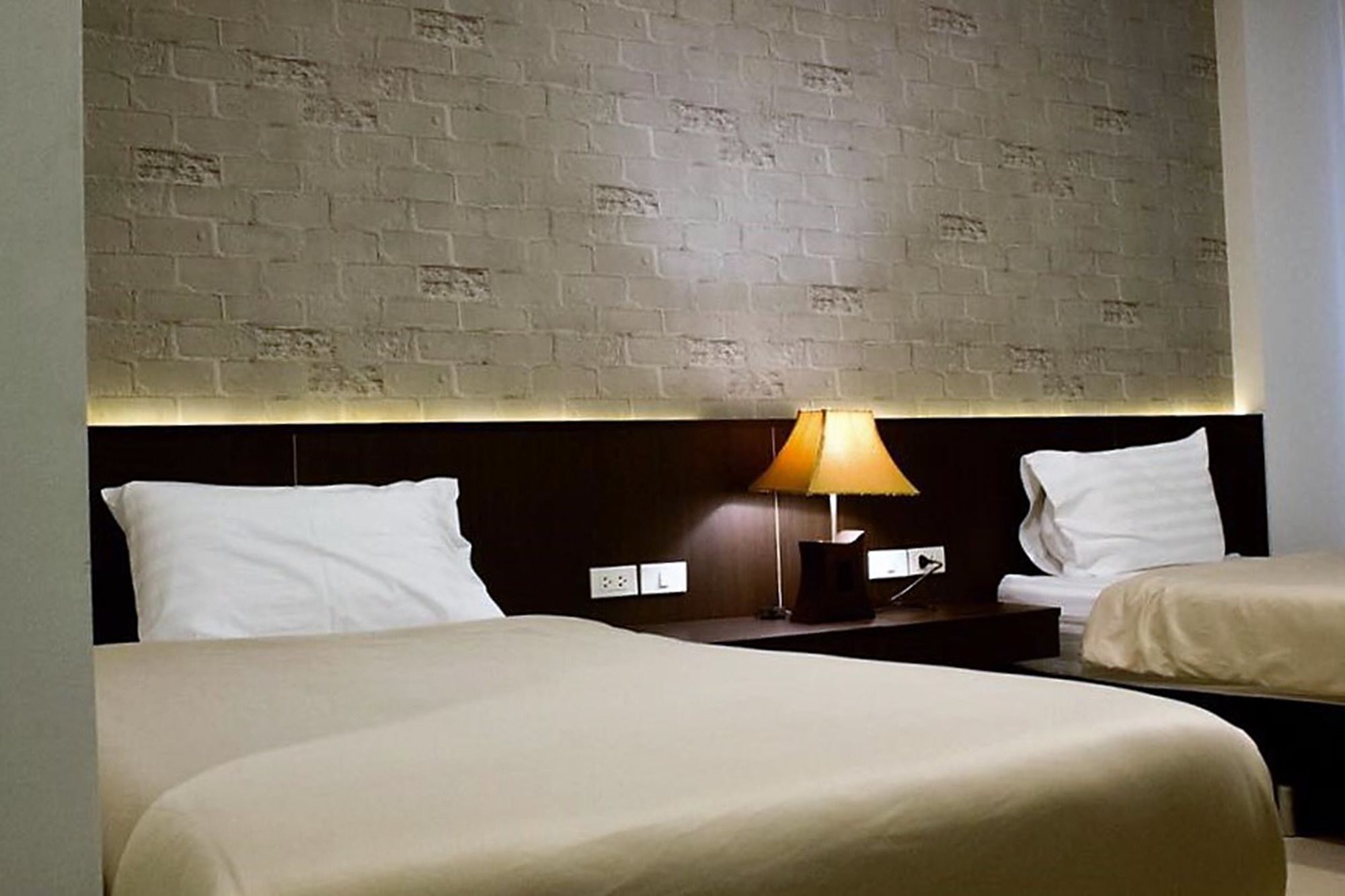 Trimm Hotel Chanthaburi Exterior photo